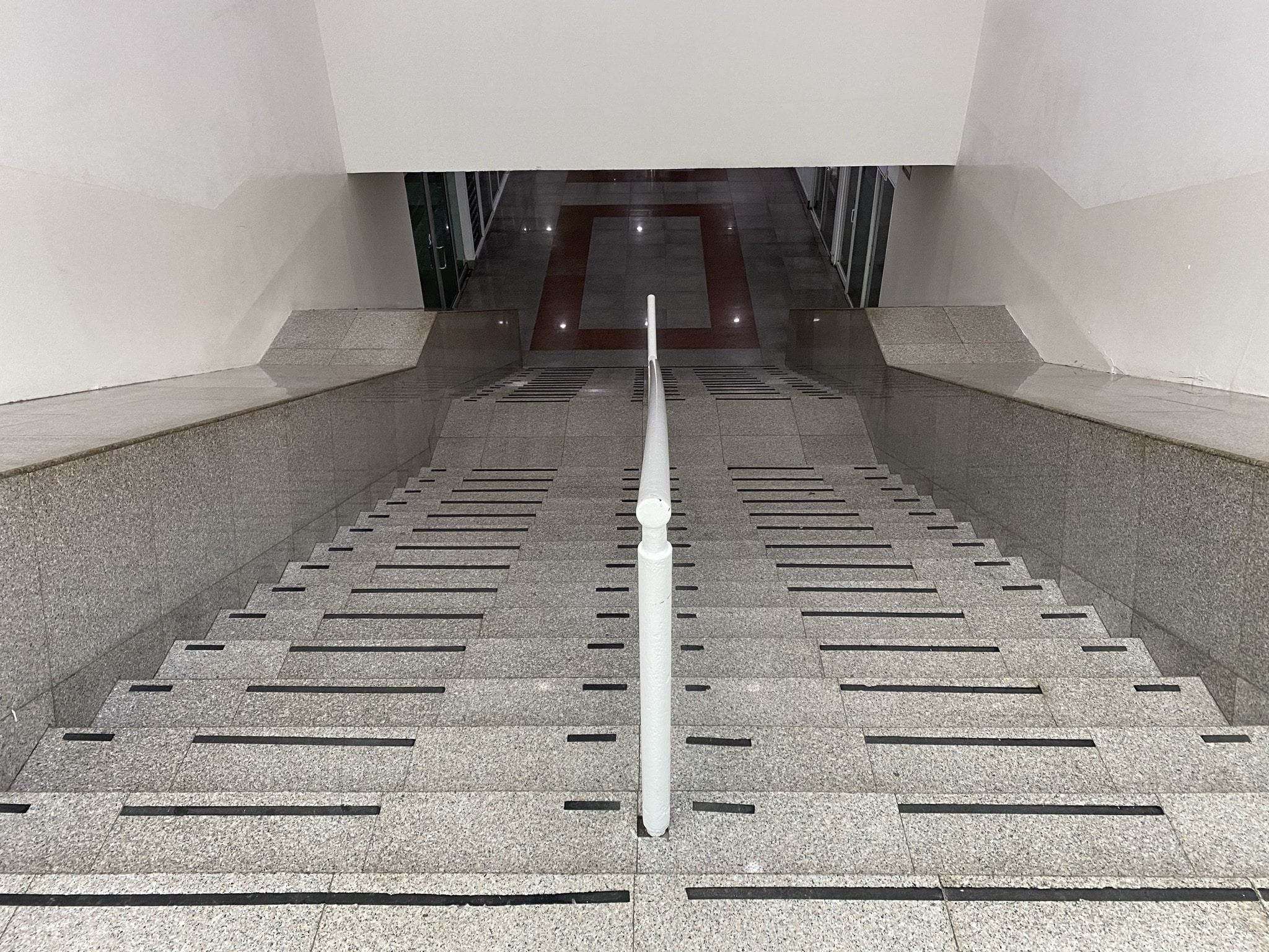 Slip-Resistant Flooring Adhesive Tape for Slippery Stairs